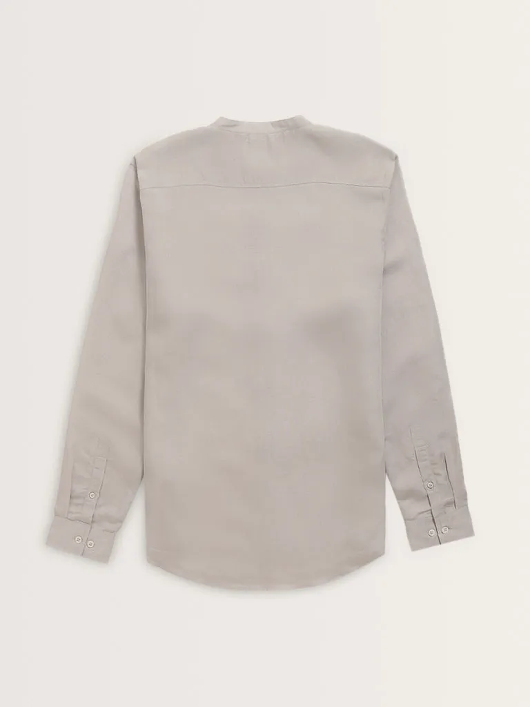 ETA Light Grey Solid Resort-Fit Shirt